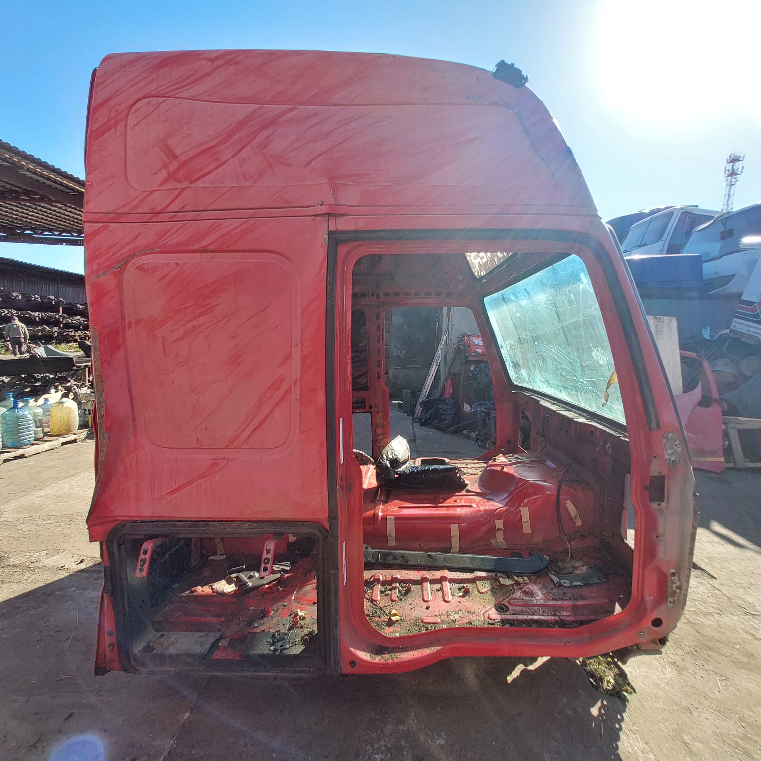 VOLVO Каркас кабины, № XF481752, фото 6