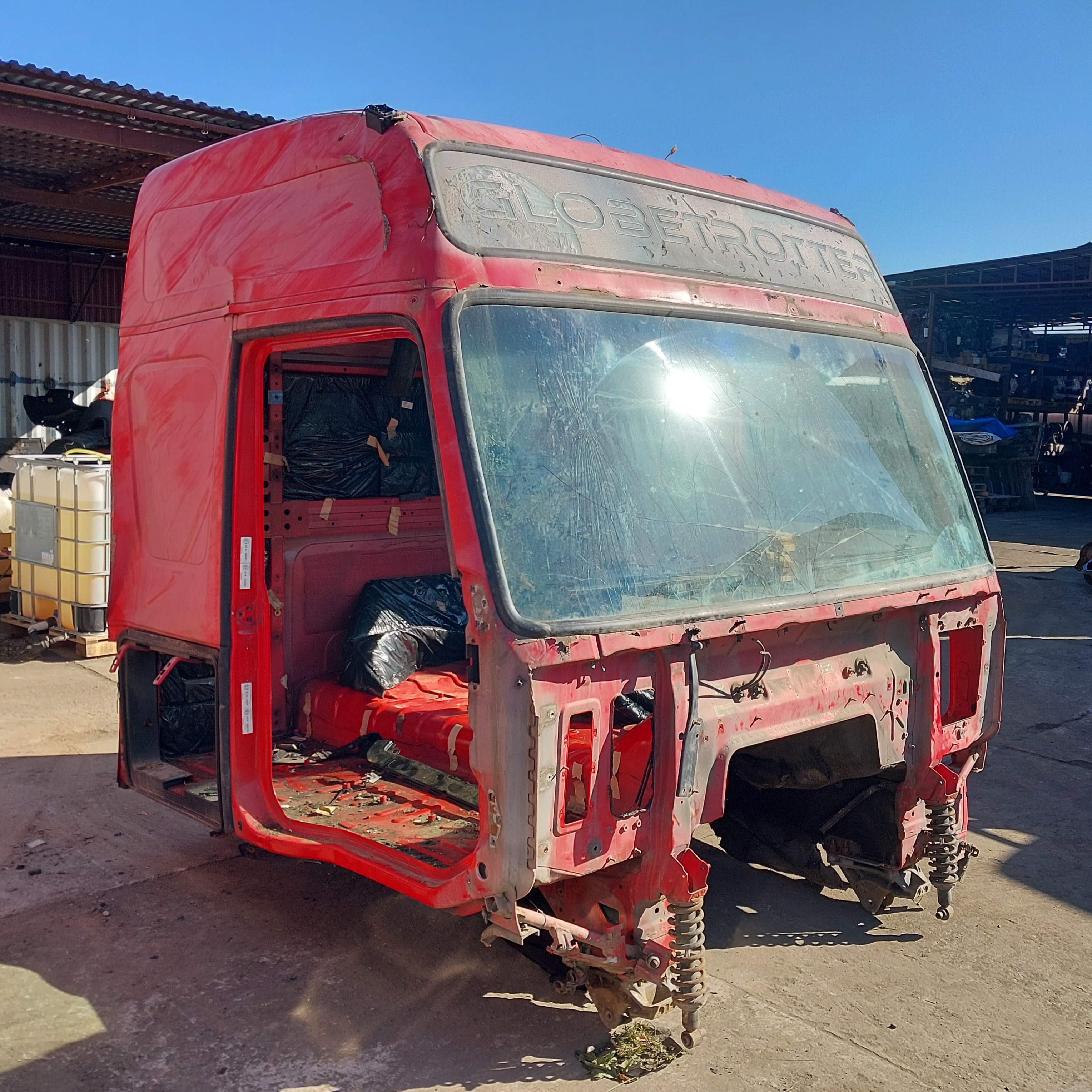 VOLVO Каркас кабины, № XF481752, фото 7