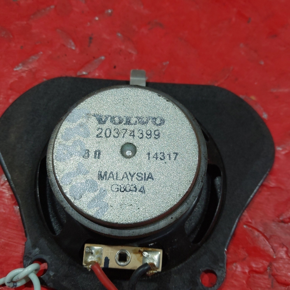 20374399 VOLVO Динамик, № XF482889, фото 4