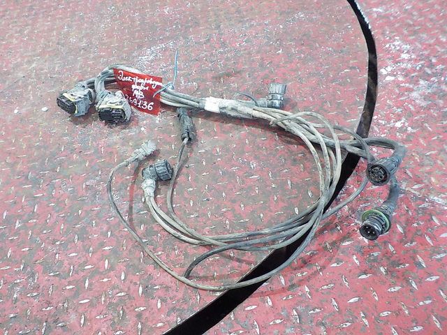 0008202913 MERCEDES Электропроводка фары, № XF269136, фото 1