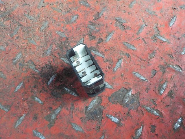 0035459807 MERCEDES Кнопка, № XF335550, фото 3
