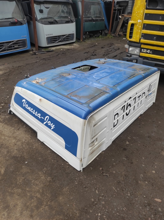 VOLVO Каркас кабины, № XF427836, фото 3