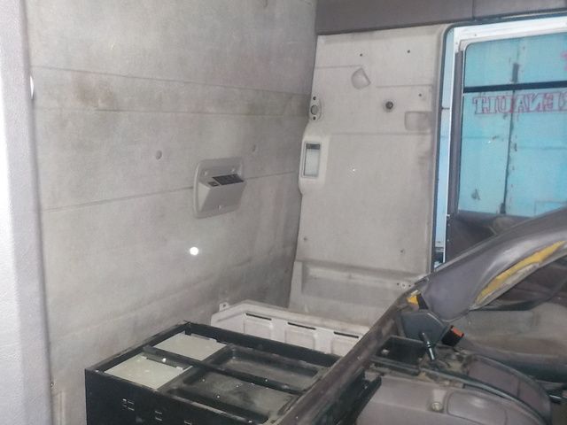 RENAULT Кабина, № XF35654, фото 13