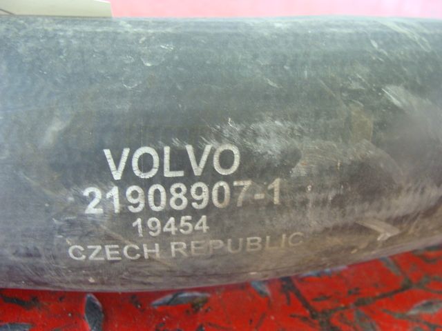 21908907 VOLVO Патрубок водяной, № XF296445, фото 2