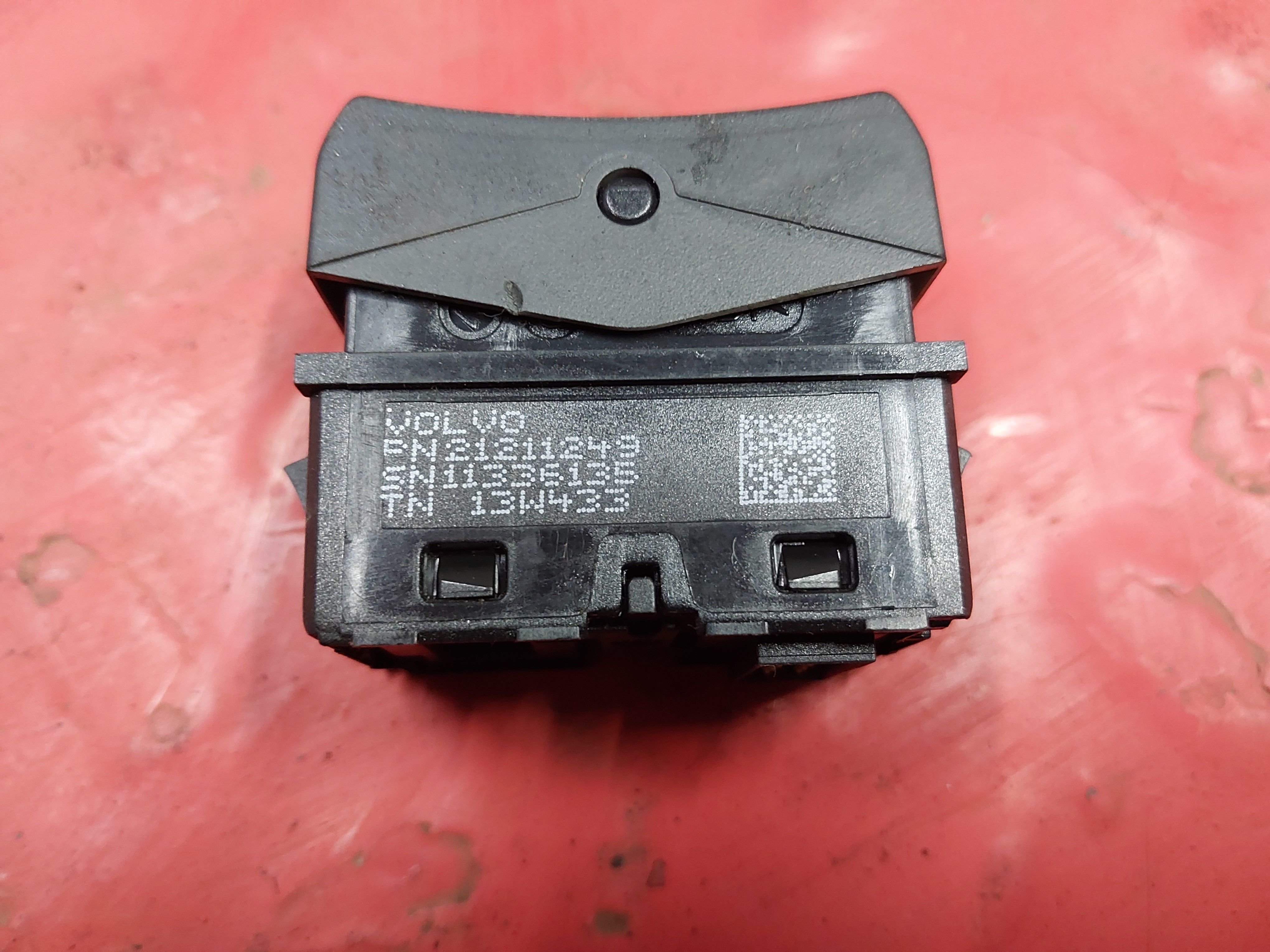 21211249 VOLVO Кнопка, № XF443195, фото 6
