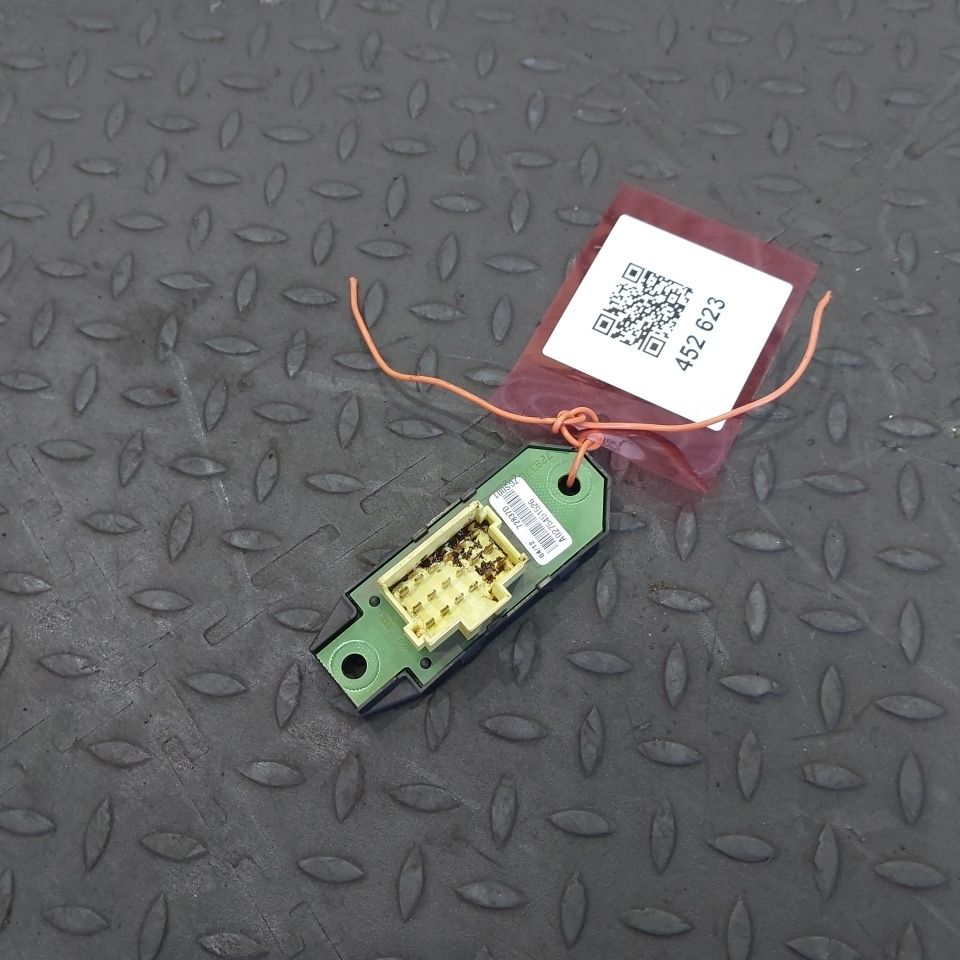 0275451526 MERCEDES Штекер электромагнитный, № XF452623, фото 1